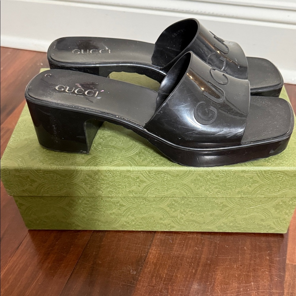 Gucci Glossy Black Slide Sandals - Picture 7 of 13